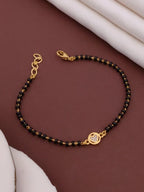 Myra Hand Mangalsutra