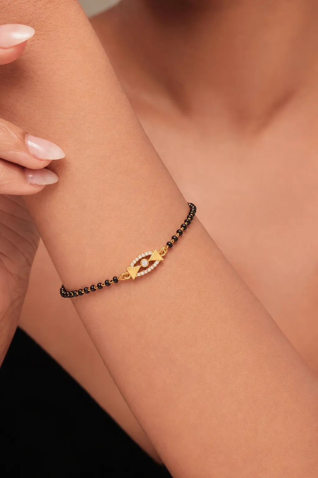 Diya Hand Mangalsutra