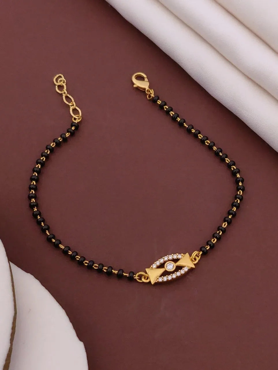 Diya Hand Mangalsutra