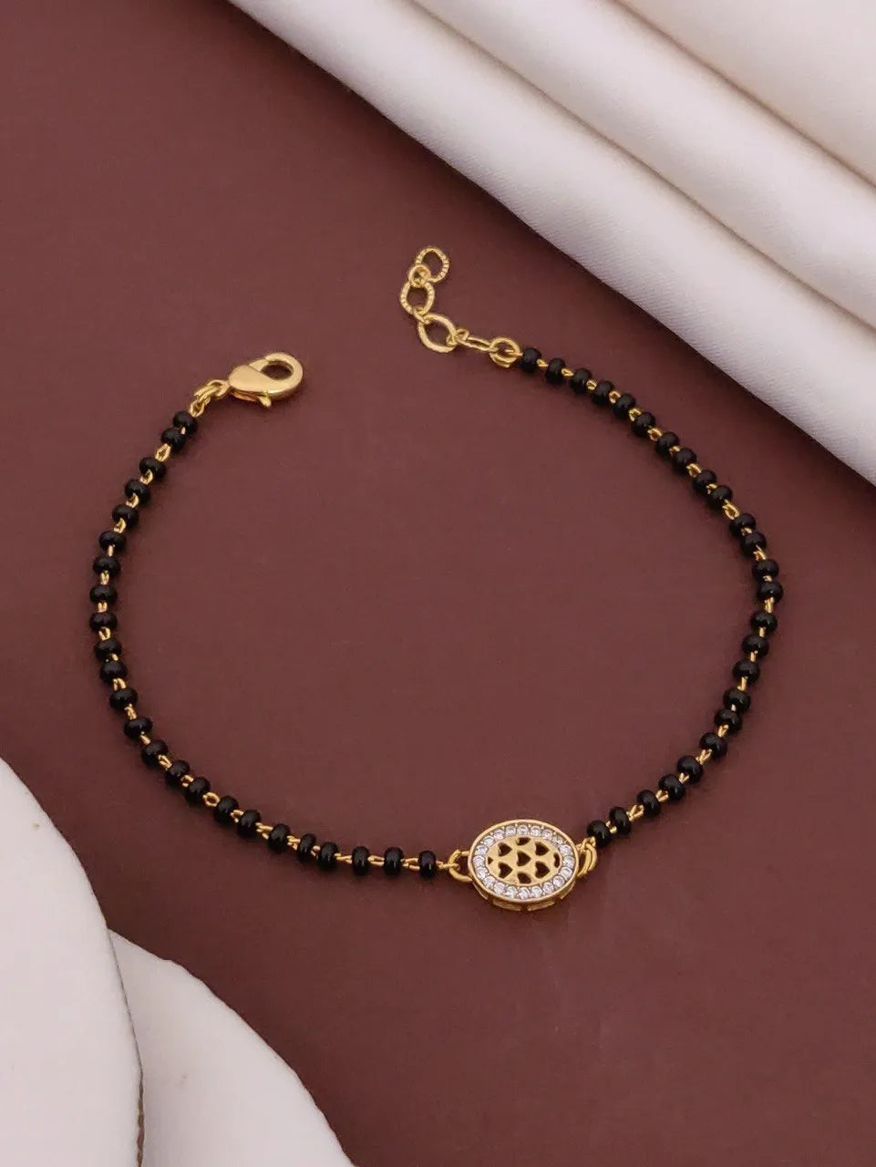 Aarna Hand Mangalsutra
