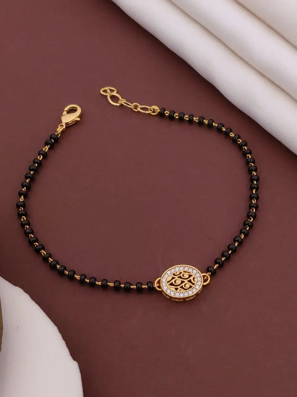 Avni Hand Mangalsutra